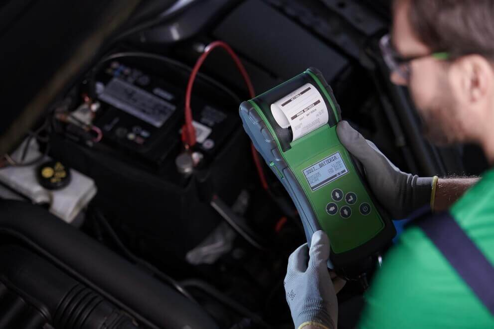 Master Check-up auto nell'officina Pierazzuoli Gomme di Arezzo