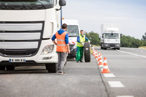 Vor-Ort-Einsatz und Pannendienst: zwei lokale Lösungen für Ihre LKW-Flotte