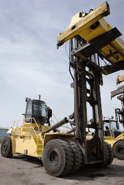 Activité portuaire et aéroportuaire
