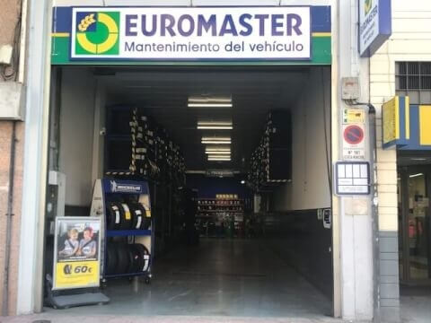 raqueta Narabar Correo aéreo Taller en Burgos: Neumáticos y mecánica rápida | Euromaster