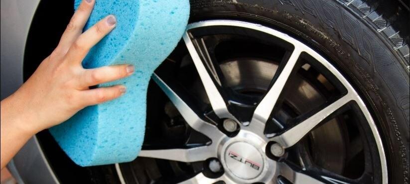 Cómo limpiar los neumáticos del carro: 2 trucos definitivos para que queden  impecables – Enséñame de Ciencia