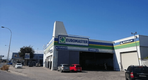 Taller Granada: Neumáticos y rápida | Euromaster