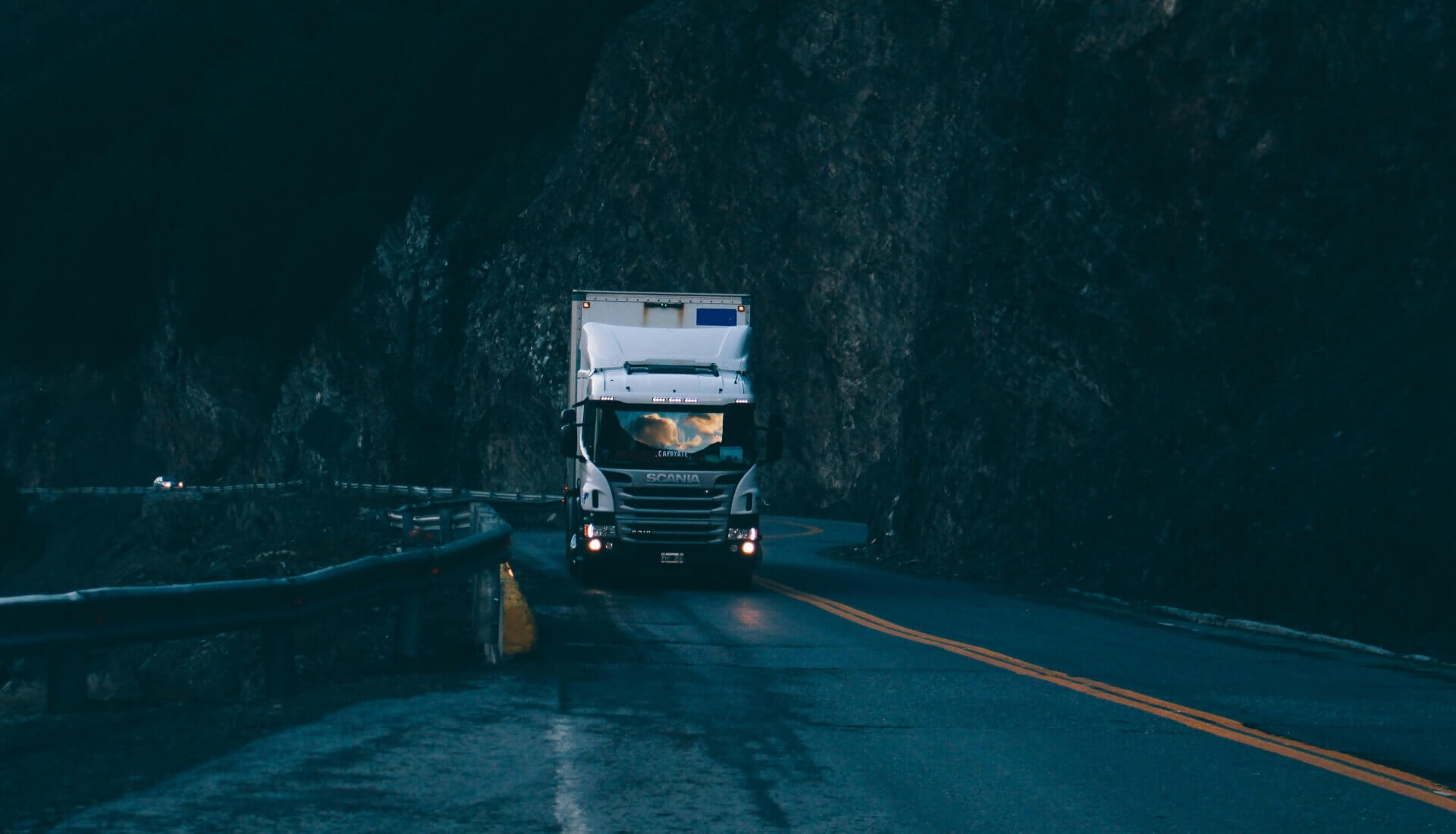 quanto consuma un camion