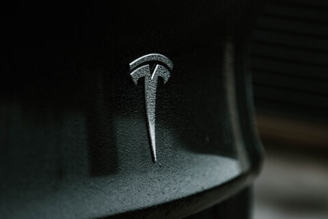 Pneumatici per Tesla